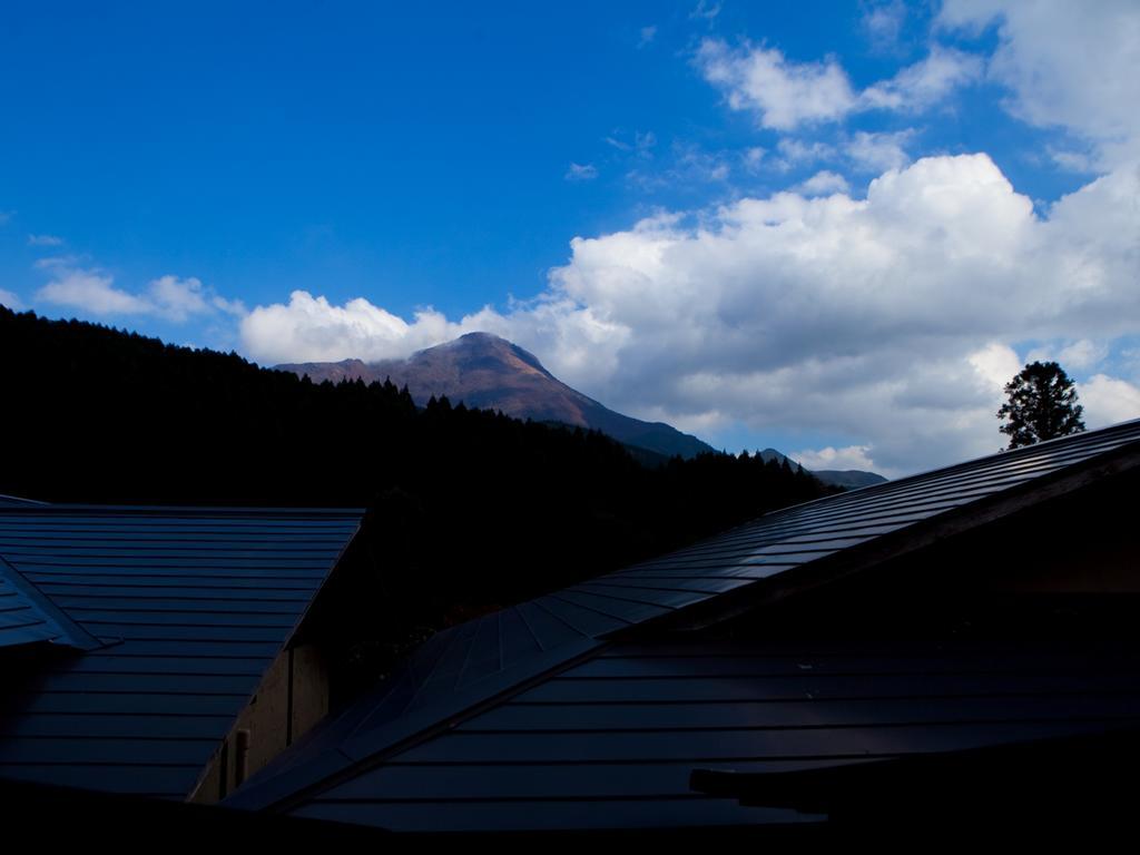 Yufuin Gettouan Hotel Buitenkant foto